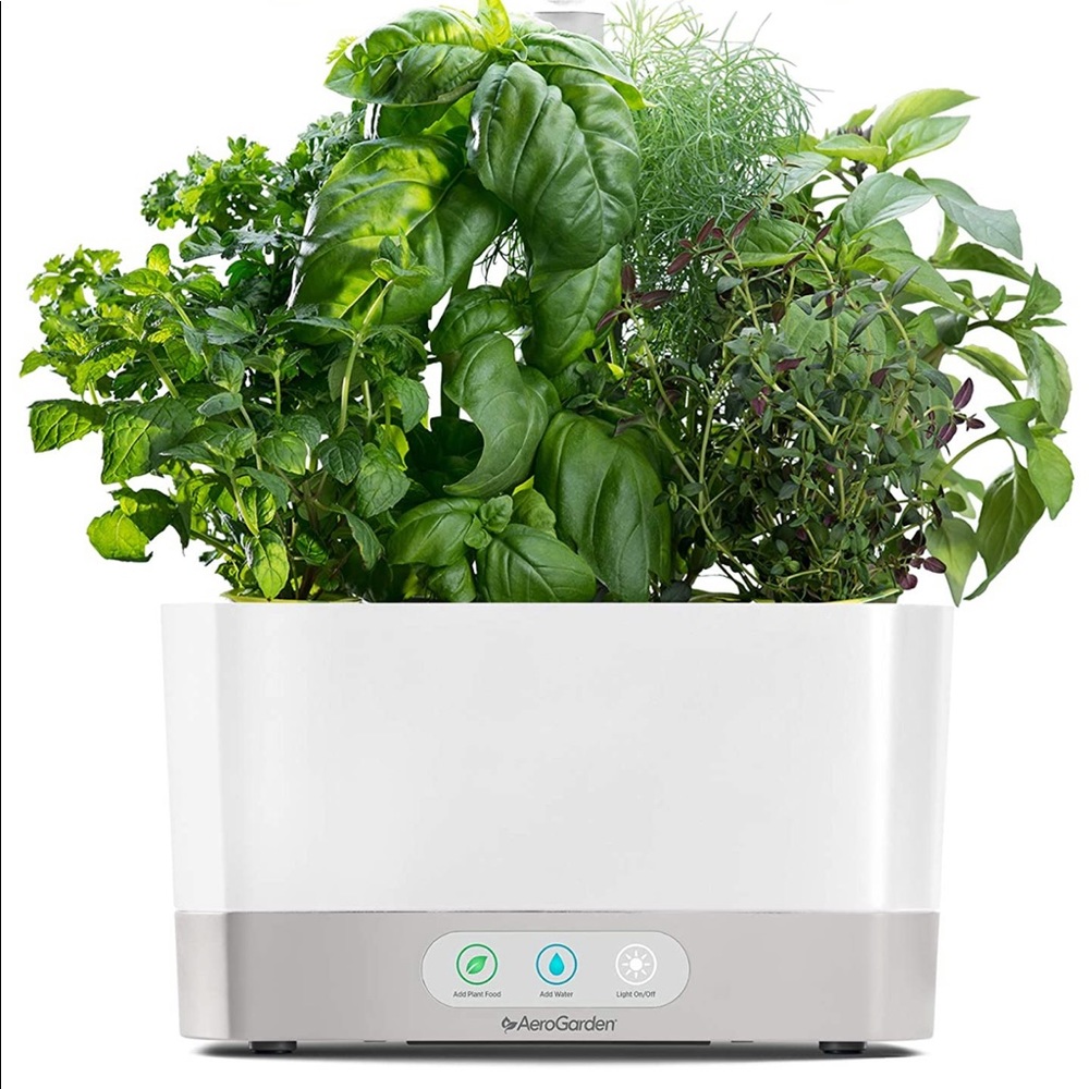 AeroGarden Harvest 6 pod everything to get started